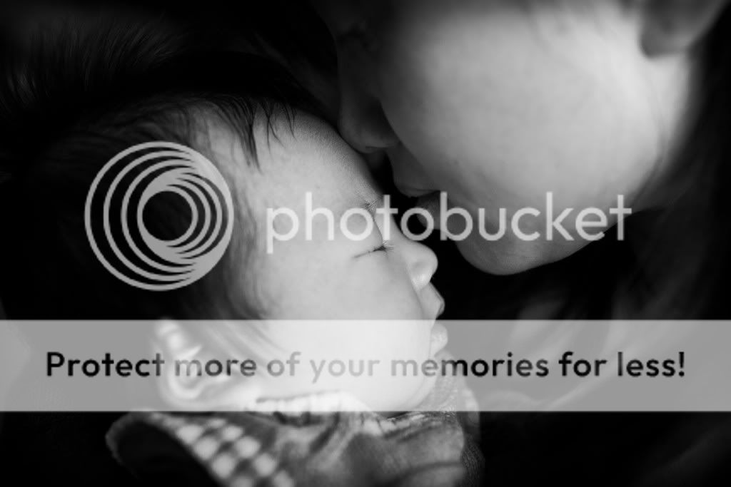 IMAGE: http://i378.photobucket.com/albums/oo230/alan_u1971/Amy_junior/junior_bw.jpg