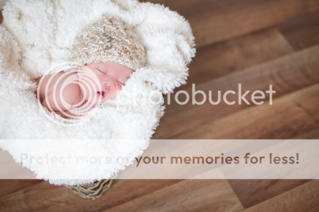 IMAGE: http://i378.photobucket.com/albums/oo230/alan_u1971/Baby%20Sofia/2011-07-16_00007-2.jpg