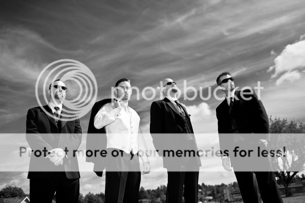 IMAGE: http://i378.photobucket.com/albums/oo230/alan_u1971/Gino%20Porco/Themen-1.jpg